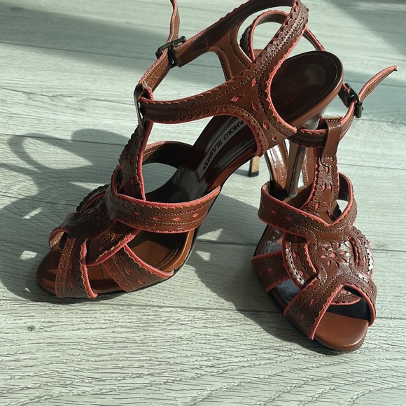 Manolo Blahnik sandals size 40 - fits like US size 9 - Picture 3 of 3